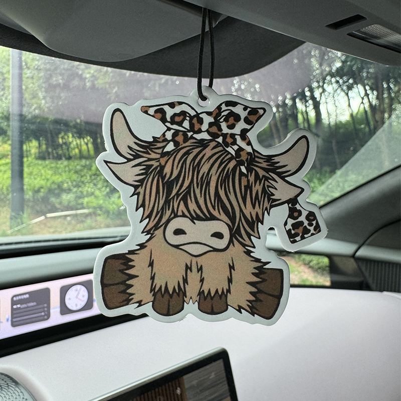 Cartoon Highland Cow Hilton (H - Perfume Fragrance One recensione e prezzo