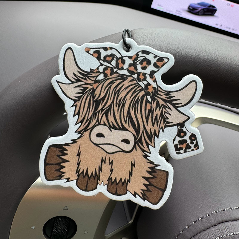 Cartoon Highland Cow Hilton (H - Perfume Fragrance One recensione e prezzo