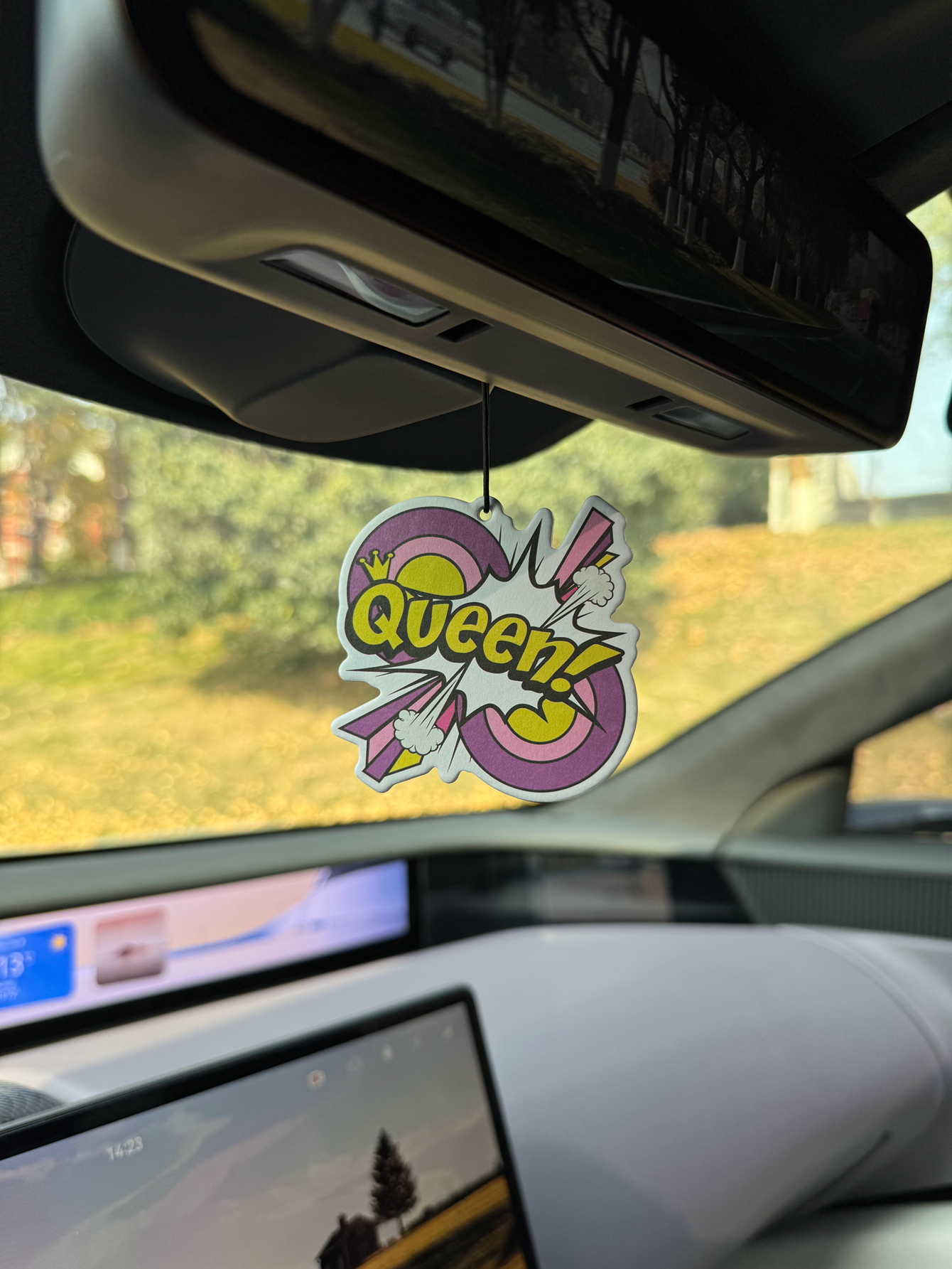 Queen! Freesia and English Pea - Fragrance Queen Perfume recensione e prezzo